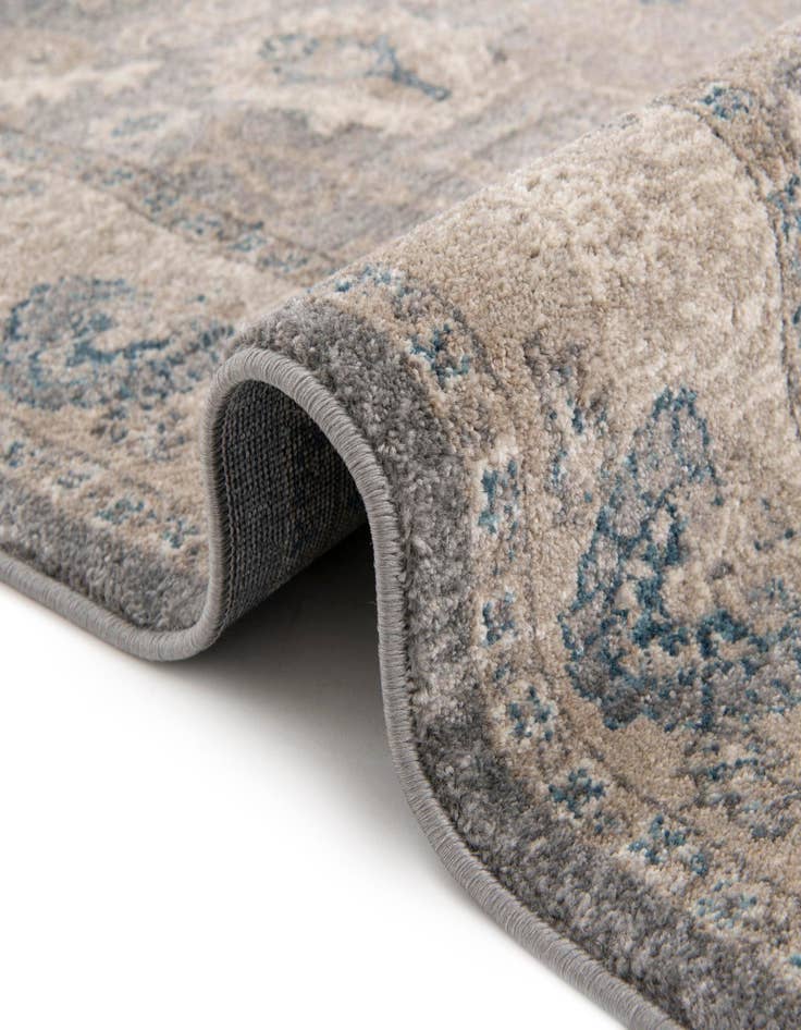 Detail image of 2' x 6' Viola Runner Rug