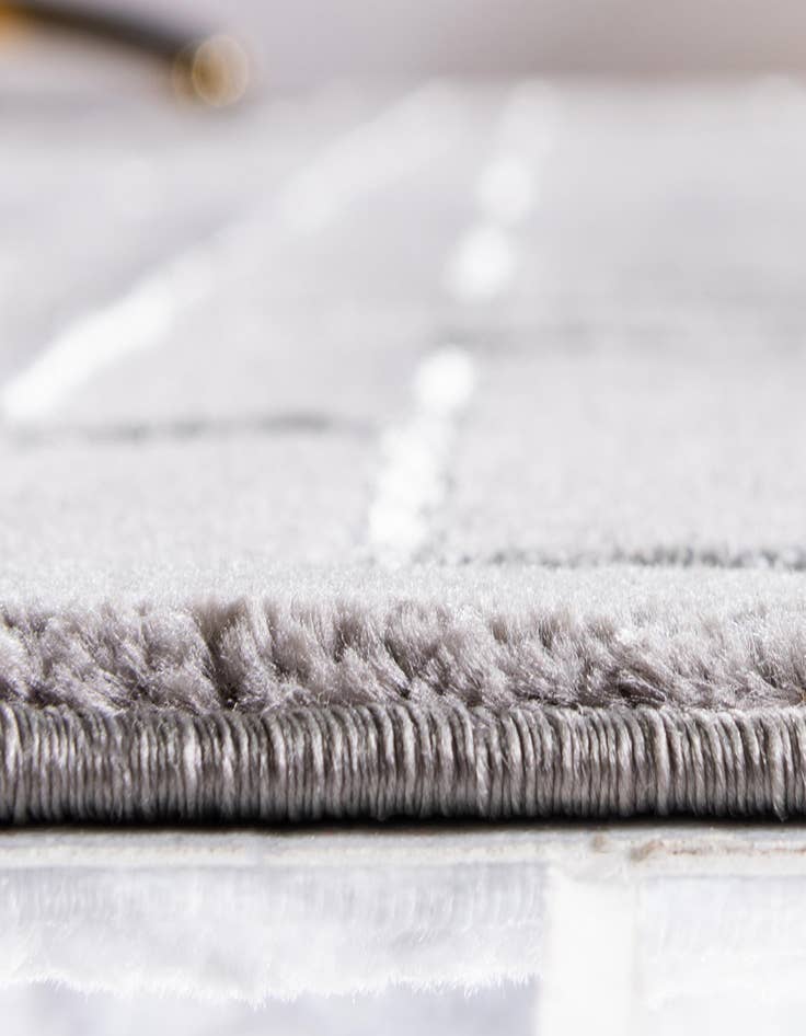 Detail image of 7' 10 x 10'  Marilyn Monroe&trade; Glam Deco Oval Rug