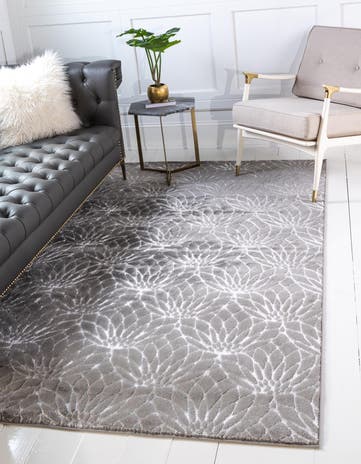 9' x 12' Marilyn Monroe™ Glam Dahlia Rug