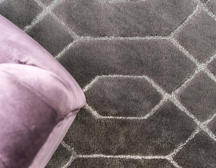 Detail image of 10' x 14' Marilyn Monroe™ Glam Trellis Rug