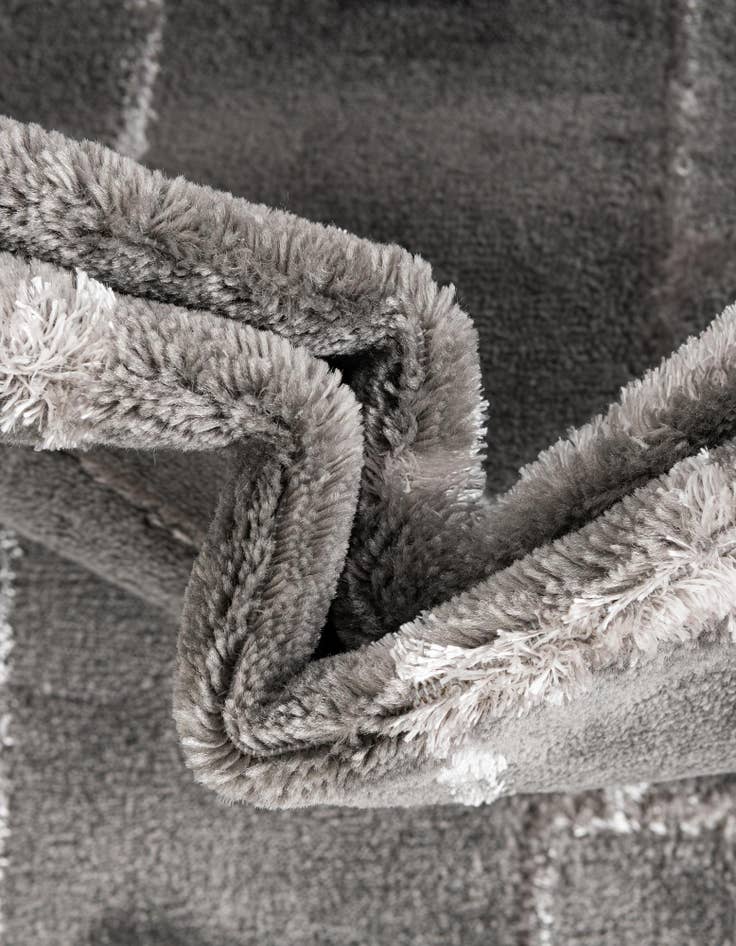 Detail image of 5' 3 x 5' 3 Marilyn Monroe™ Glam Deco Round Rug