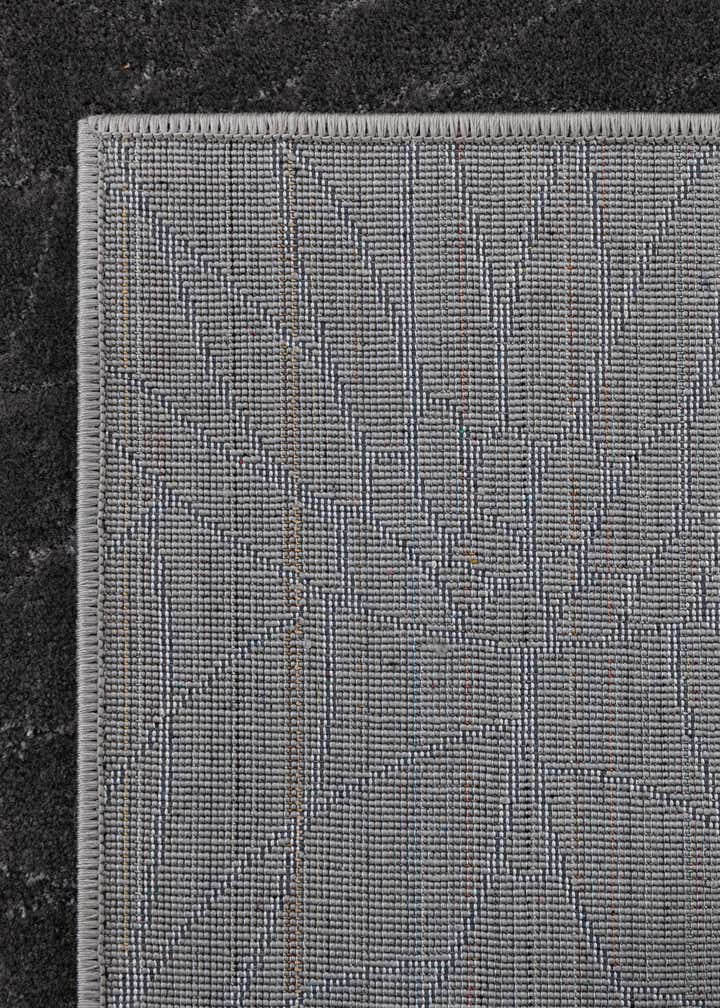 7' 10 x 7' 10 Marilyn Monroe™ Glam Dahlia Square Rug