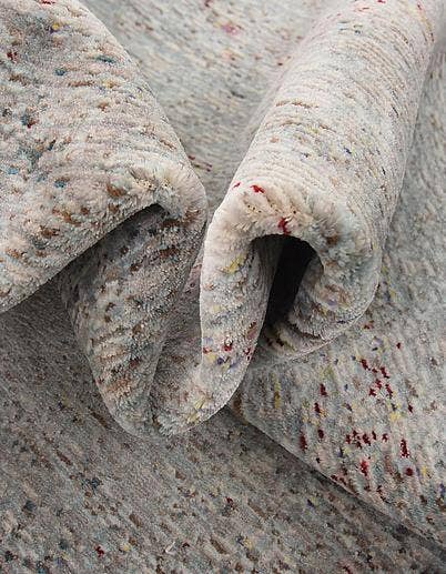 Detail image of 8' x 8' Alexis Square Rug