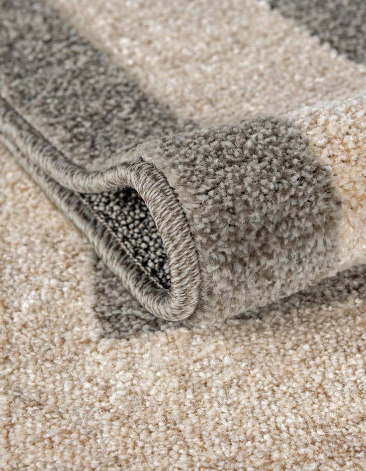 Detail image of 7' 10 x 7' 10 Angelica Square Rug