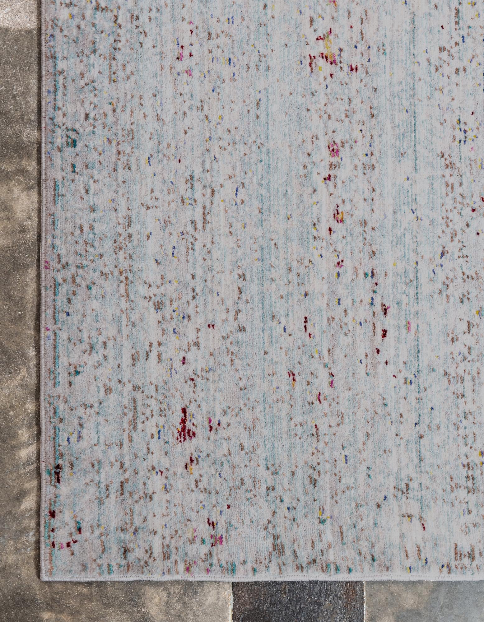 8' x 8' Aqua Square Rug