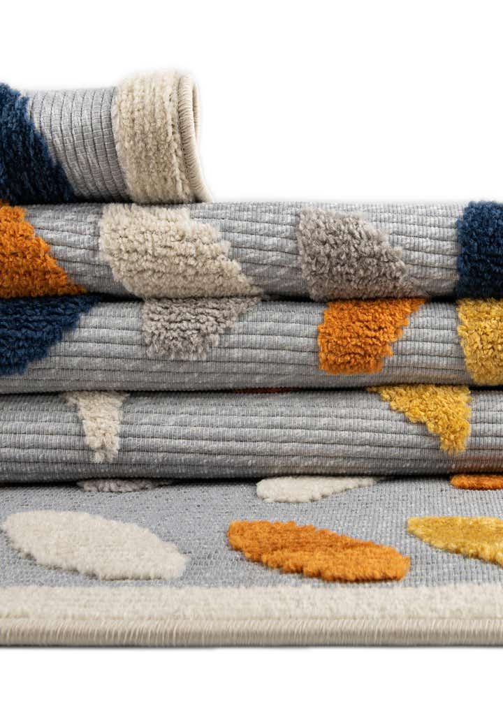7' 10 x 7' 10 Easy-Clean Aruba Indoor / Outdoor Square Rug
