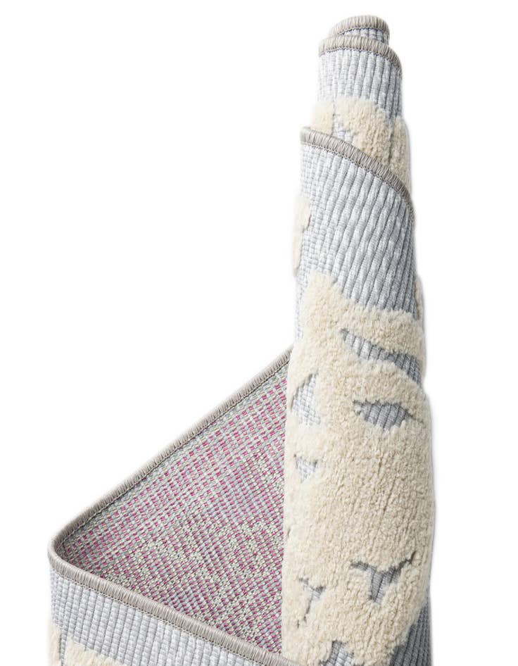 Detail image of 5' 3 x 5' 3 Easy-Clean Aruba Indoor / Outdoor Square Rug
