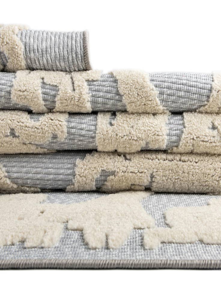Detail image of 5' 3 x 5' 3 Easy-Clean Aruba Indoor / Outdoor Square Rug