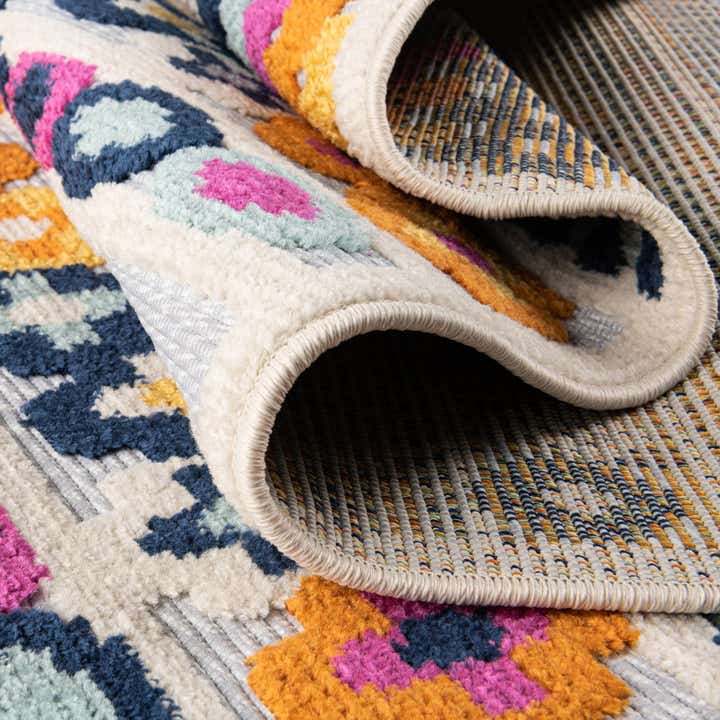 5' 3 x 5' 3 Easy-Clean Aruba Indoor / Outdoor Square Rug