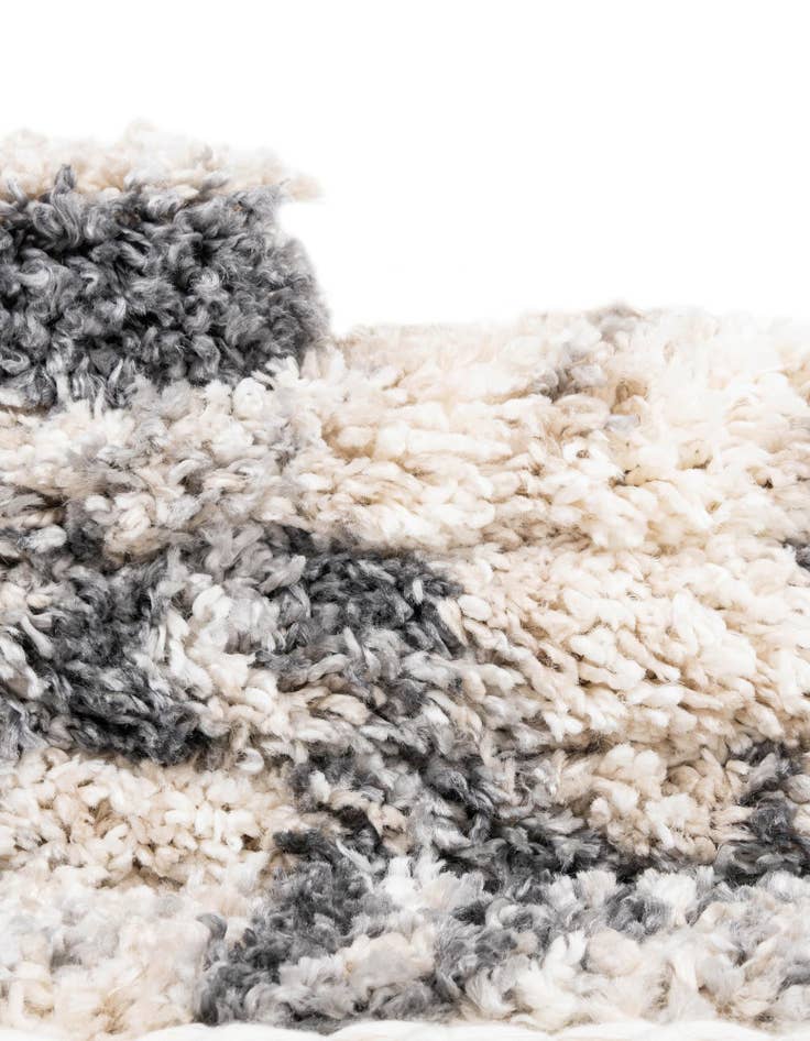 Detail image of 8' x 8' Athena Shag Square Rug