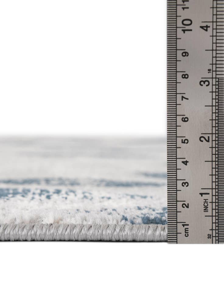 Detail image of 3' 3 x 3' 3 Charleston Square Rug