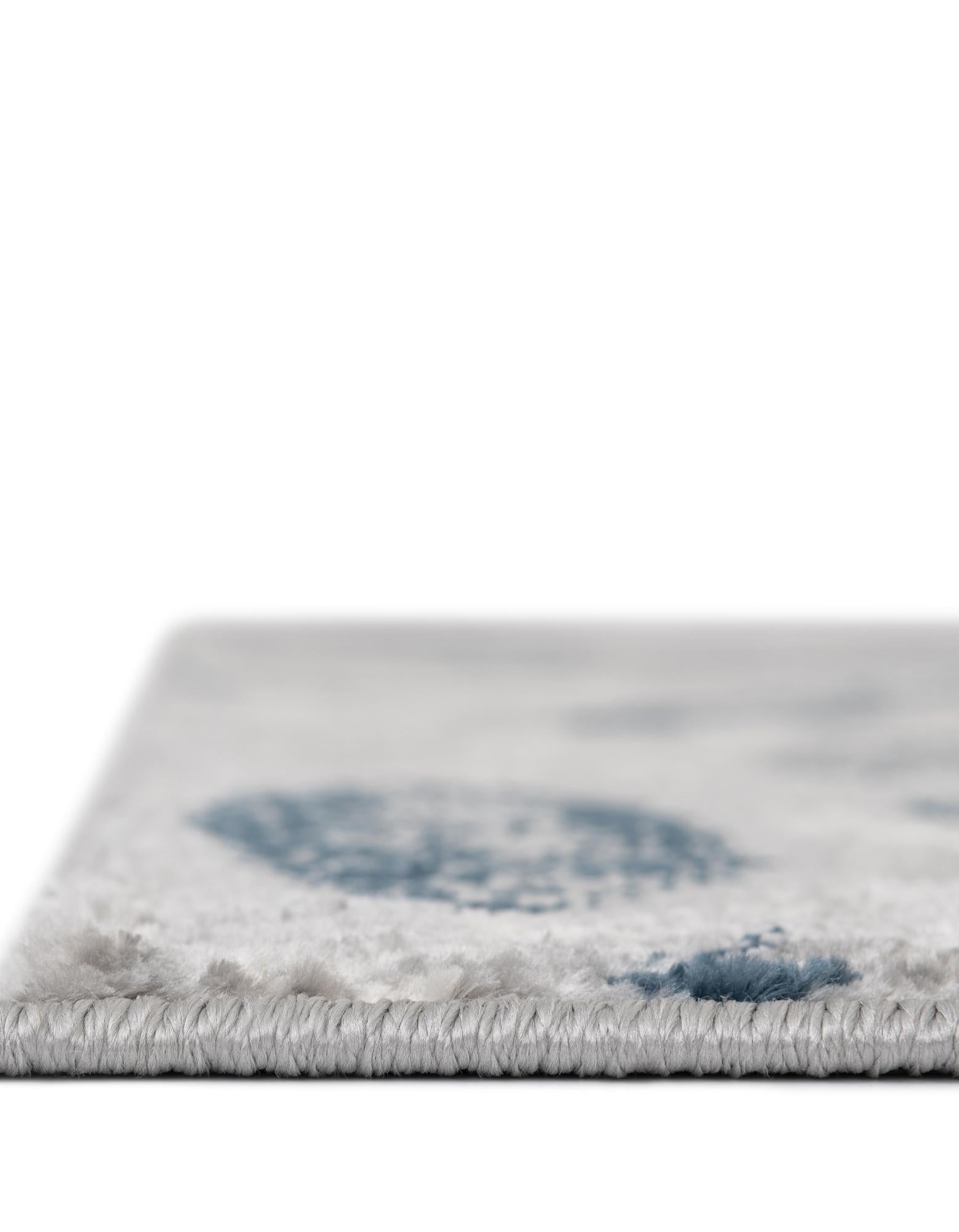 3' 3 x 3' 3 Charleston Square Rug