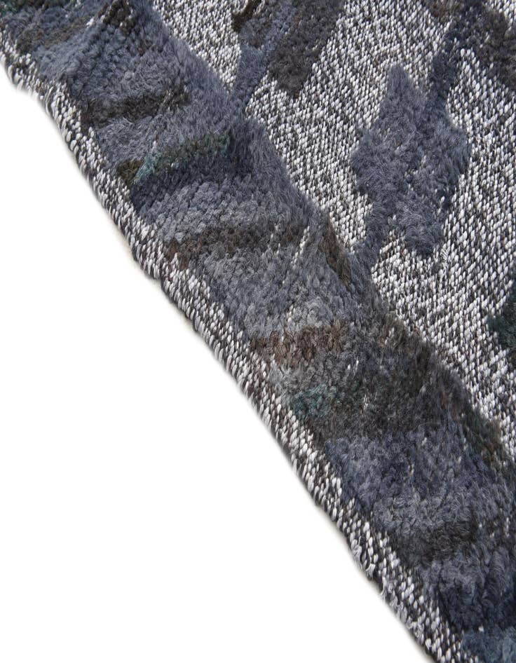 Detail image of 5' 1 x 6' 7 Hand Knotted Darya Wool Square Rug