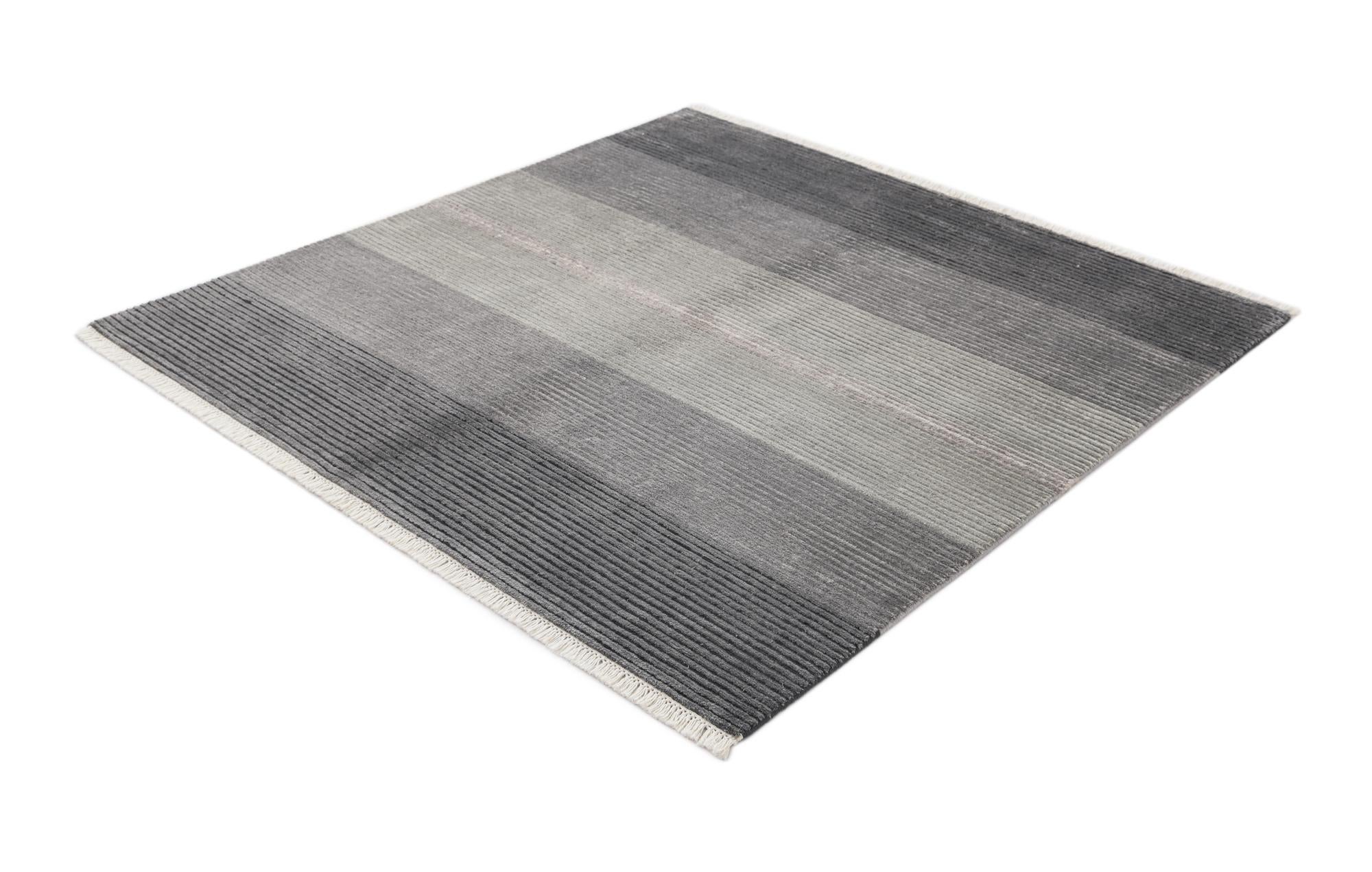 4' 11 x 5' 1 Hand Knotted Darya Wool Square Rug