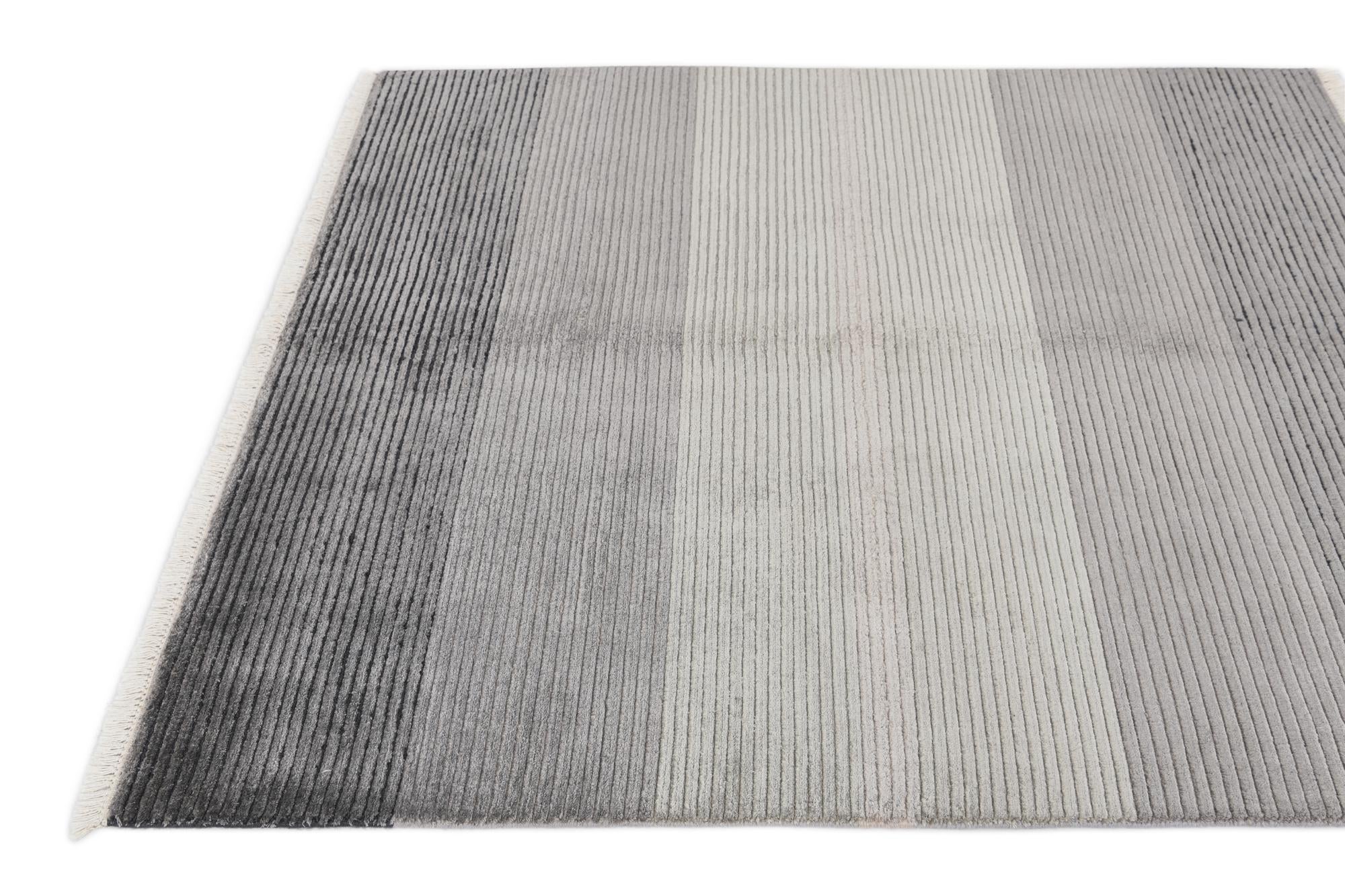 4' 11 x 5' 1 Hand Knotted Darya Wool Square Rug