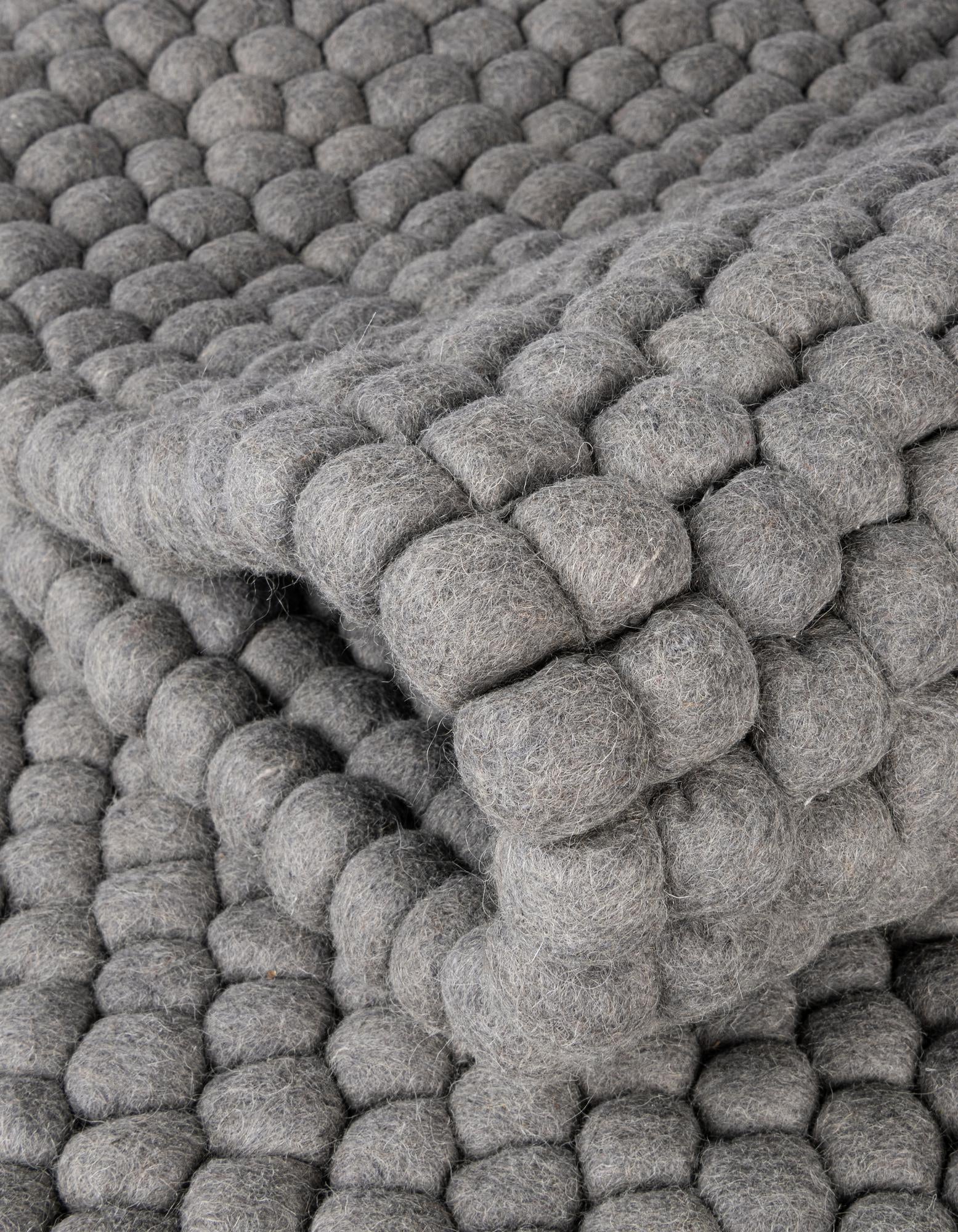 10' x 10' Felt Ball Wool Square Rug