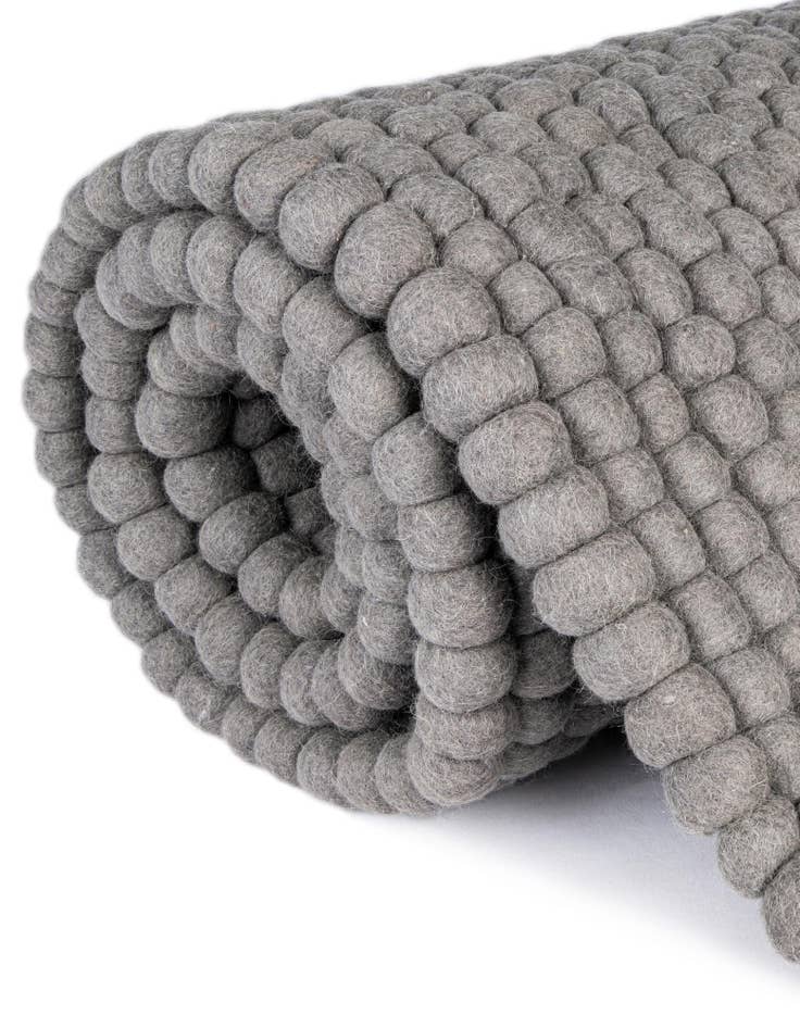 Detail image of 7' 10 x 7' 10 Felt Ball Wool Square Rug