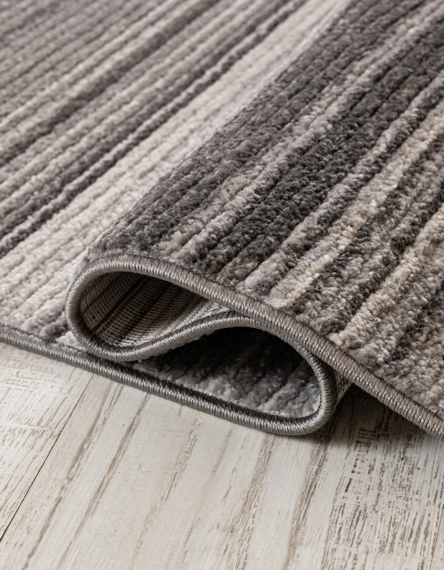 4' x 4' Gemstone Square Rug