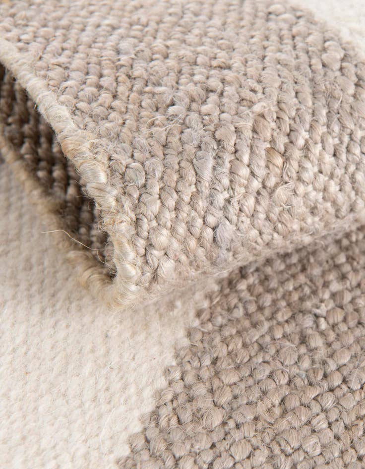 Detail image of 10' x 10' Hand Woven Jill Zarin Hamptons Square Rug