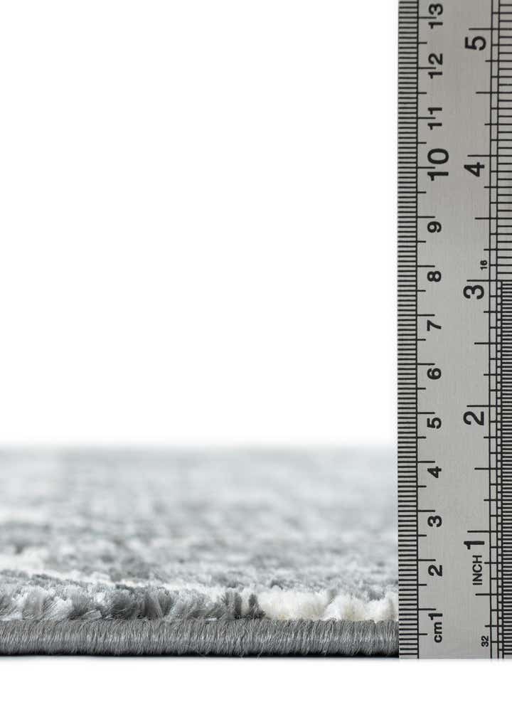 7' 10 x 7' 10 Lattice Trellis Square Rug