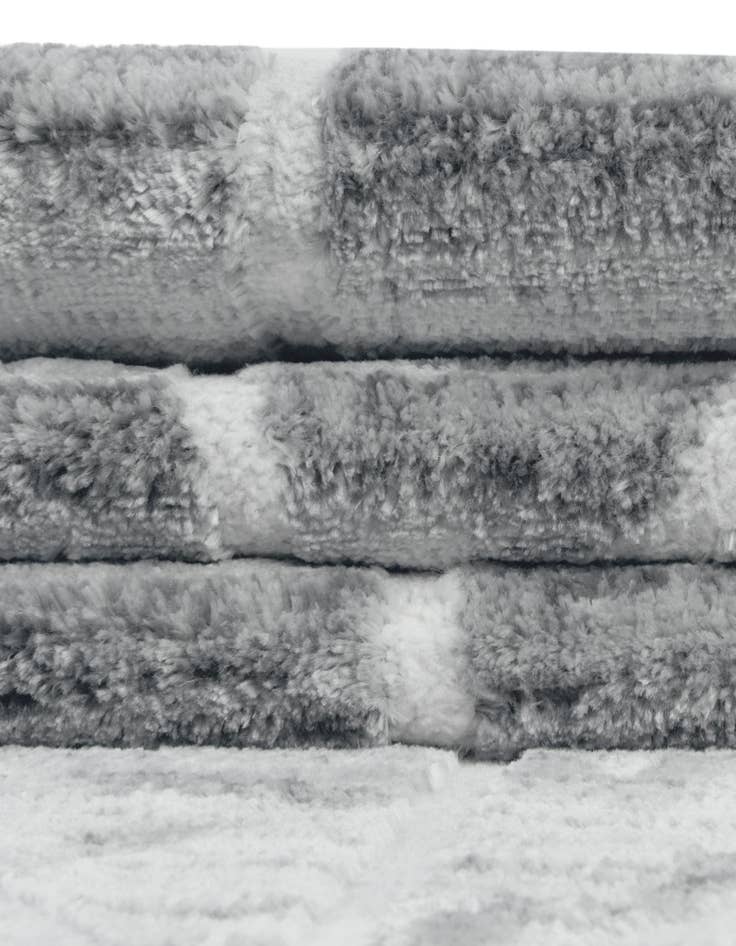 Detail image of 7' x 7' Lattice Trellis Square Rug