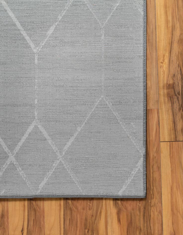 Detail image of 7' x 7' Lattice Trellis Square Rug