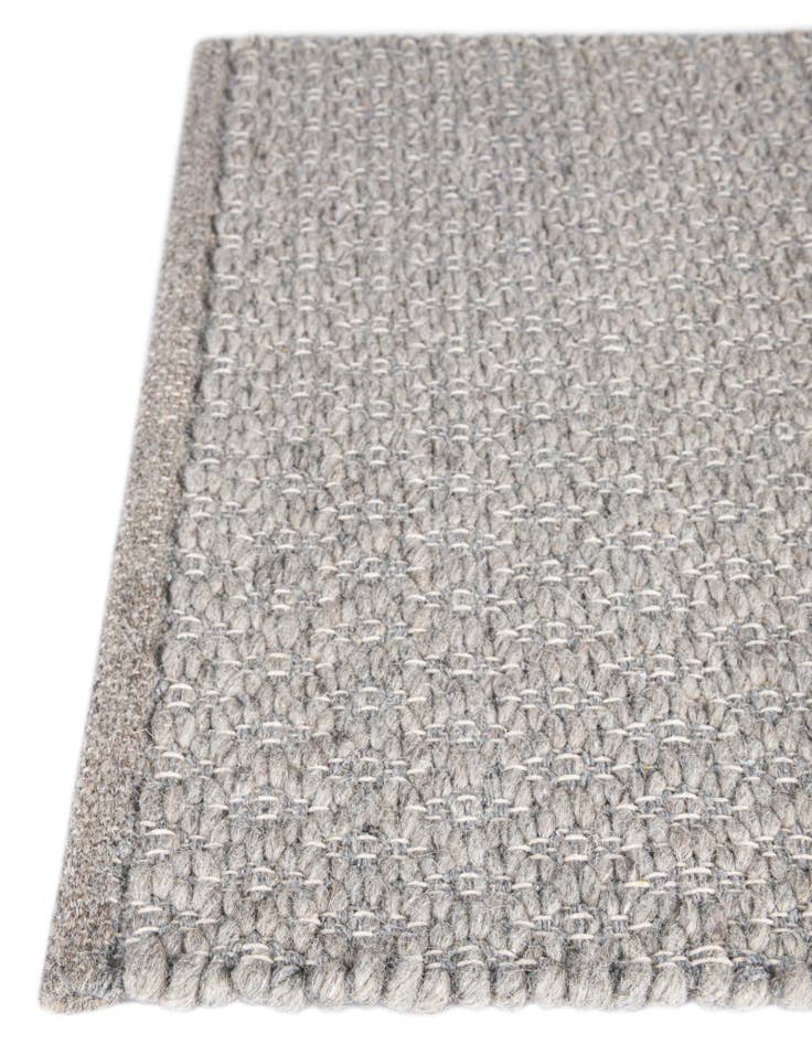 Detail image of 7' 10 x 7' 10 Hand Woven Lattice Wool Square Rug