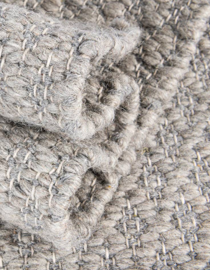 Detail image of 7' 10 x 7' 10 Hand Woven Lattice Wool Square Rug