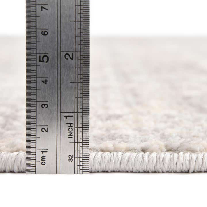 7' 10 x 7' 10 Lola Square Rug