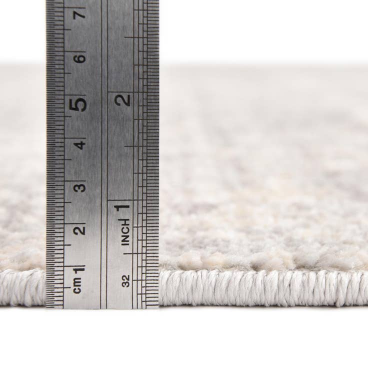 Detail image of 7' 10 x 7' 10 Lola Square Rug