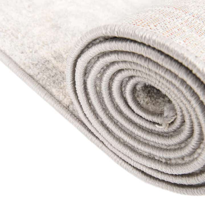 7' 10 x 7' 10 Lola Square Rug