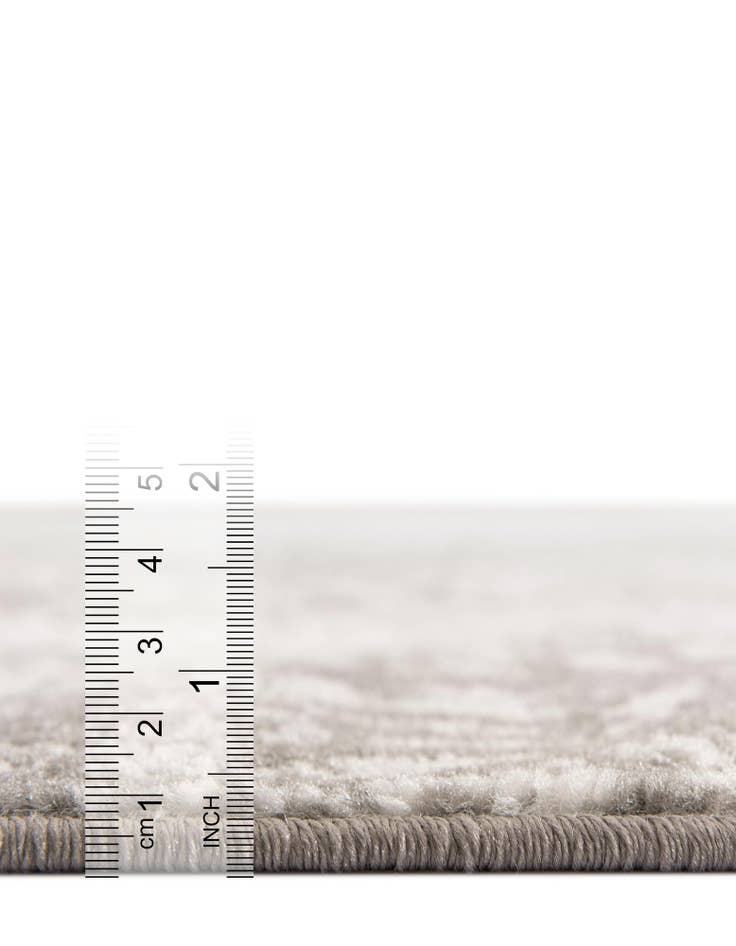 Detail image of 7' 10 x 7' 10 Monaco Square Rug