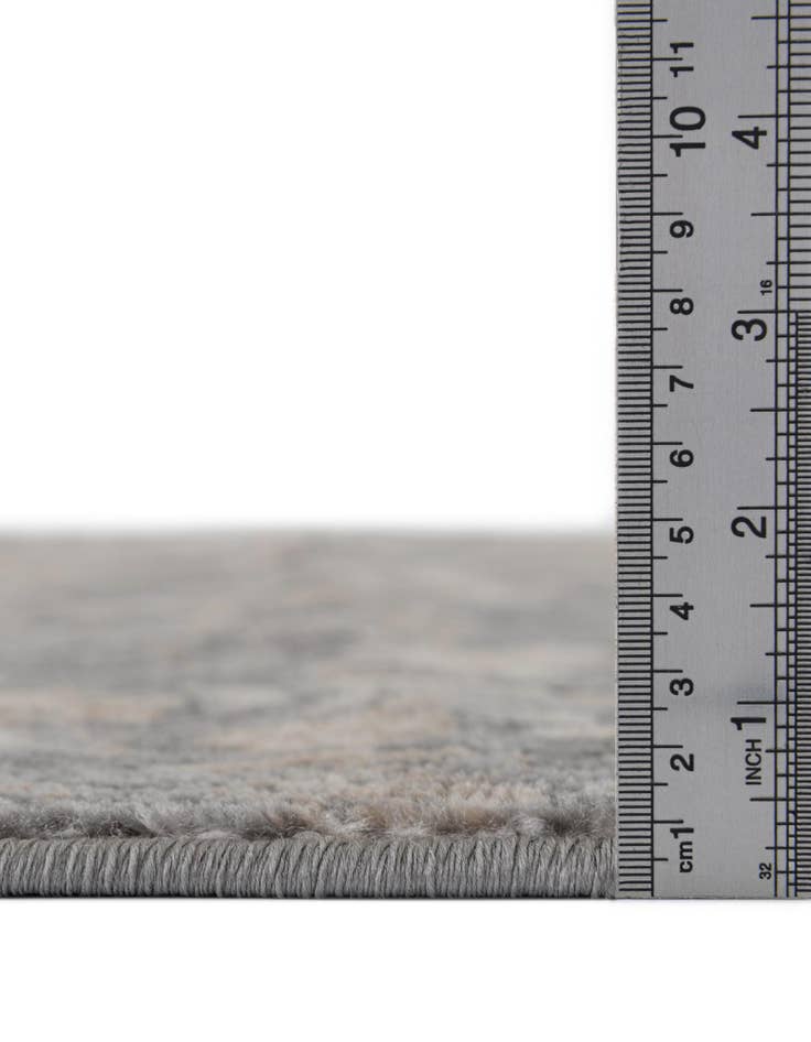 Detail image of 4' x 4' Oregon Square Rug