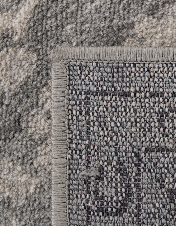 Detail image of 13' x 13' Oregon Square Rug