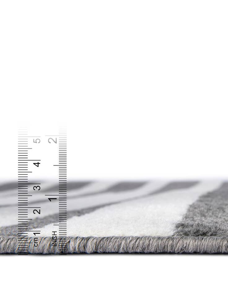 Detail image of 10' x 10' Oslo Square Rug