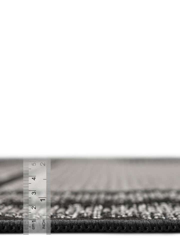 6' x 6' Easy-Clean Border Indoor / Outdoor Square Rug