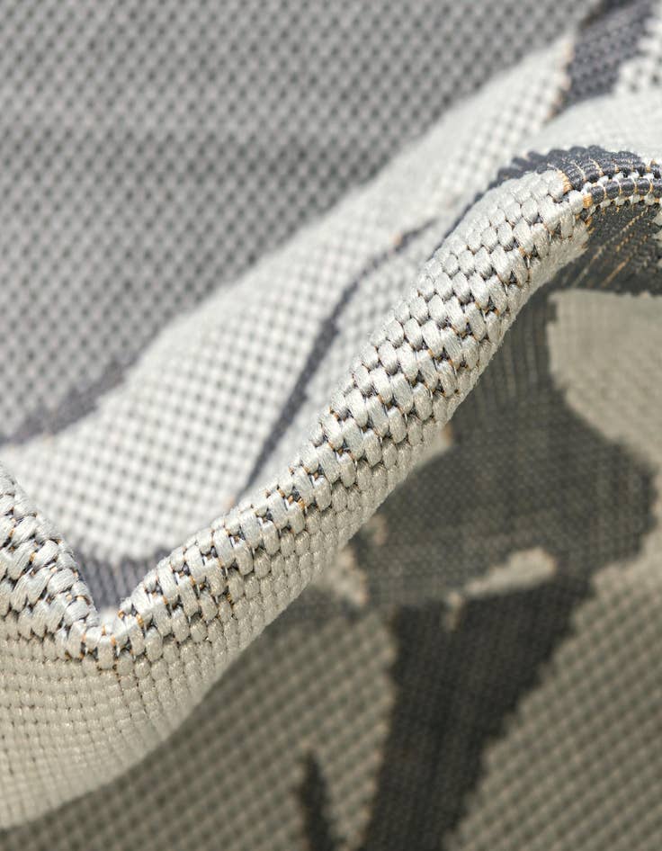 Detail image of 6' x 6'  Washable Botanical Indoor / Outdoor Square Rug