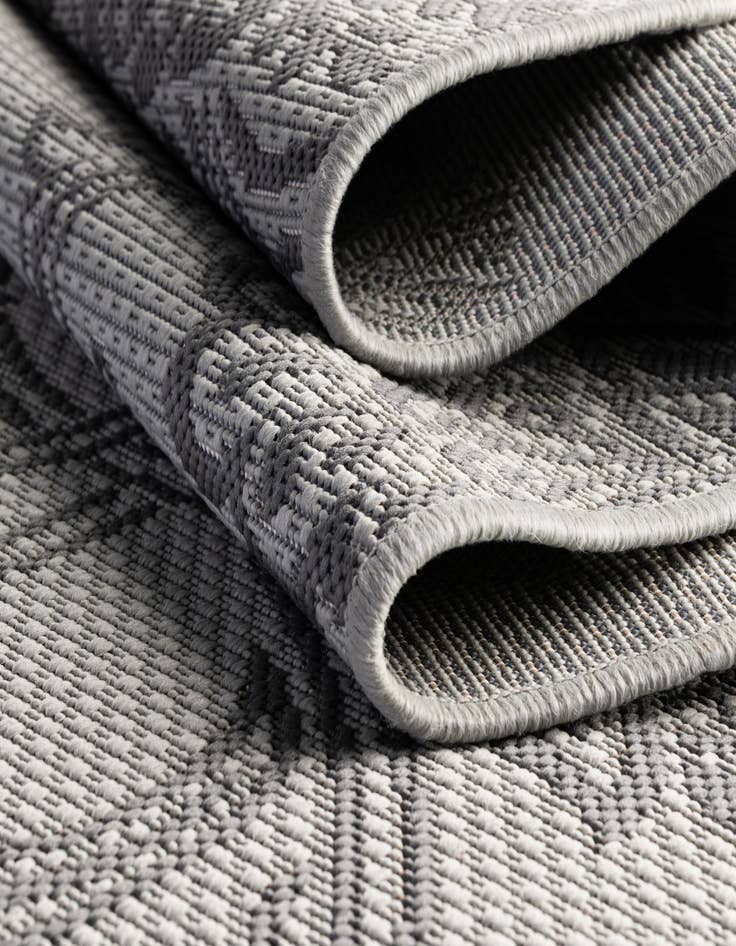 Detail image of 6' x 6' Easy-Clean Botanical Indoor / Outdoor Square Rug