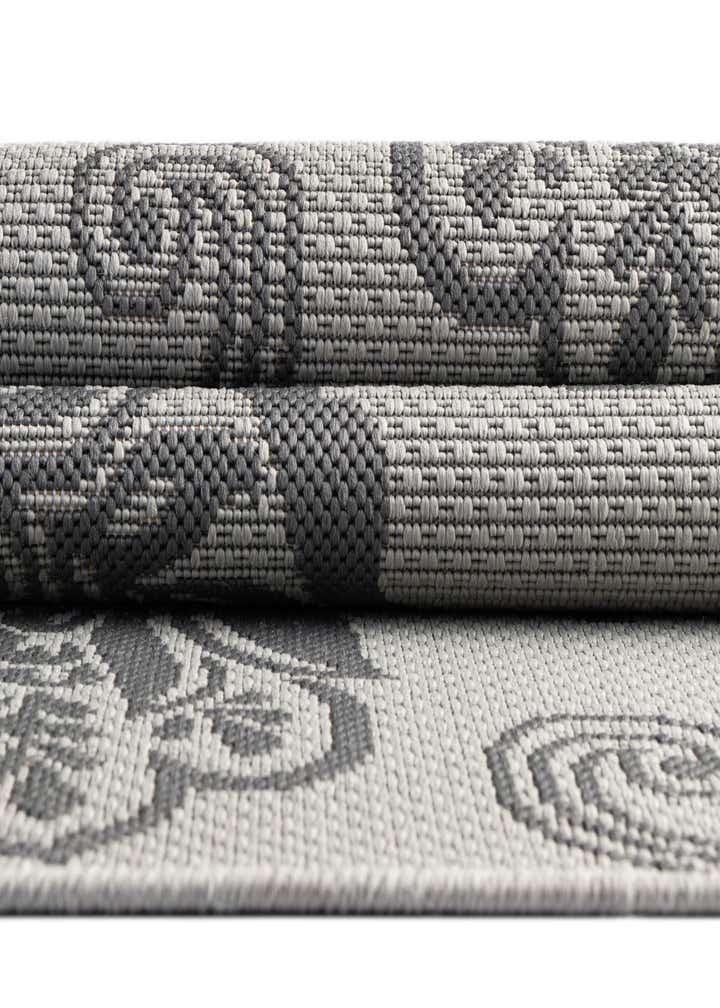 6' x 6' Easy-Clean Botanical Indoor / Outdoor Square Rug