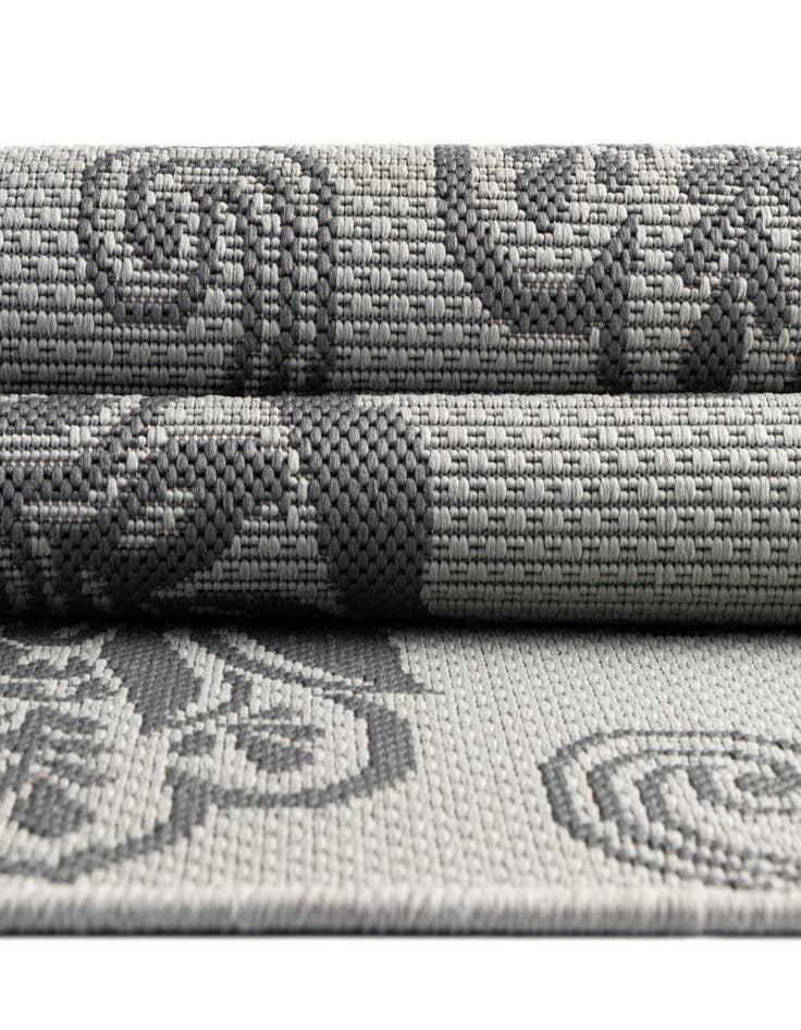 Detail image of 6' x 6'  Washable Botanical Indoor / Outdoor Square Rug