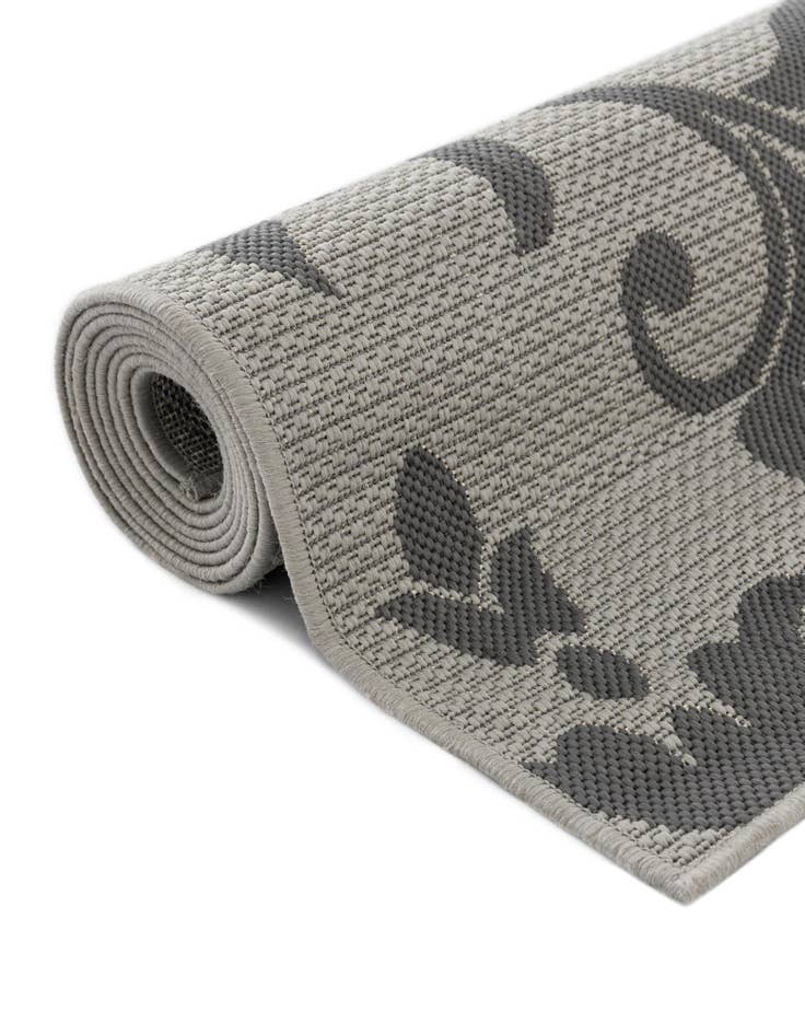 Detail image of 6' x 6'  Washable Botanical Indoor / Outdoor Square Rug