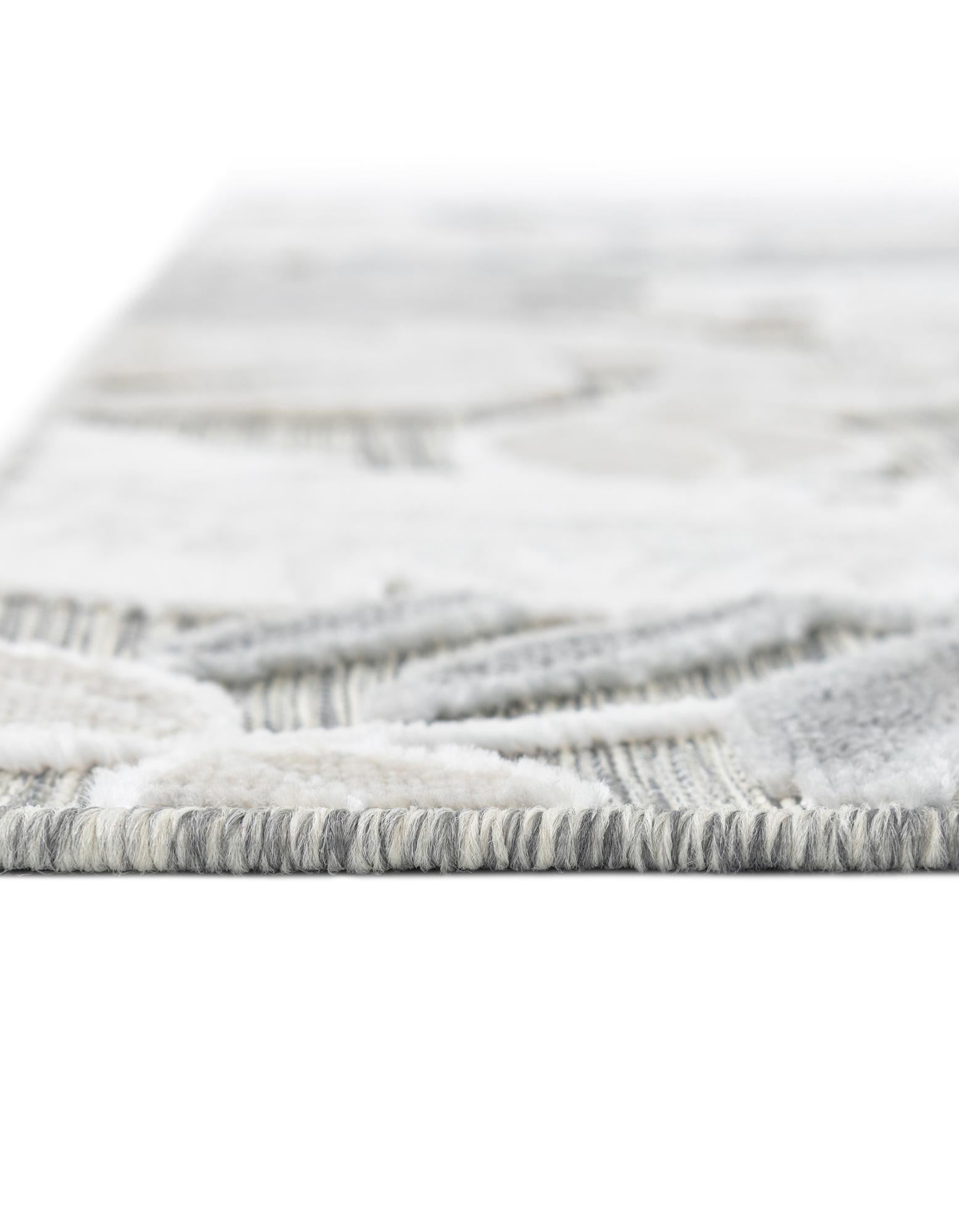 8' 2 x 8' 2 Easy-Clean Botanical Indoor / Outdoor Square Rug