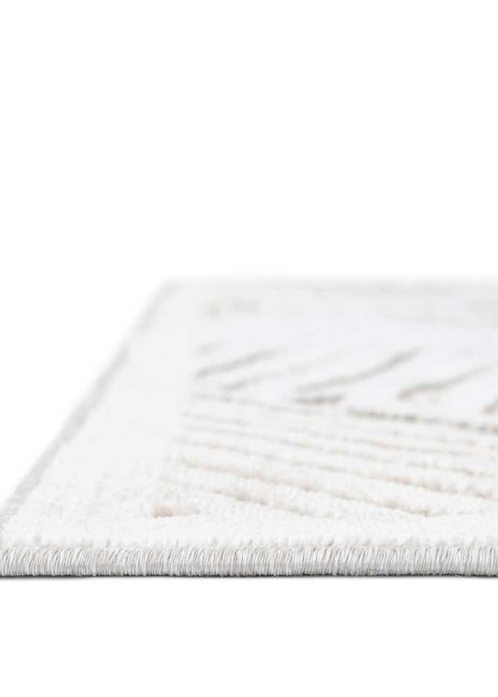 8' 2 x 8' 2 Easy-Clean Botanical Indoor / Outdoor Square Rug