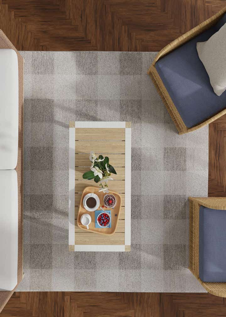 7' 10 x 7' 10 Easy-Clean Checkered Indoor / Outdoor Square Rug