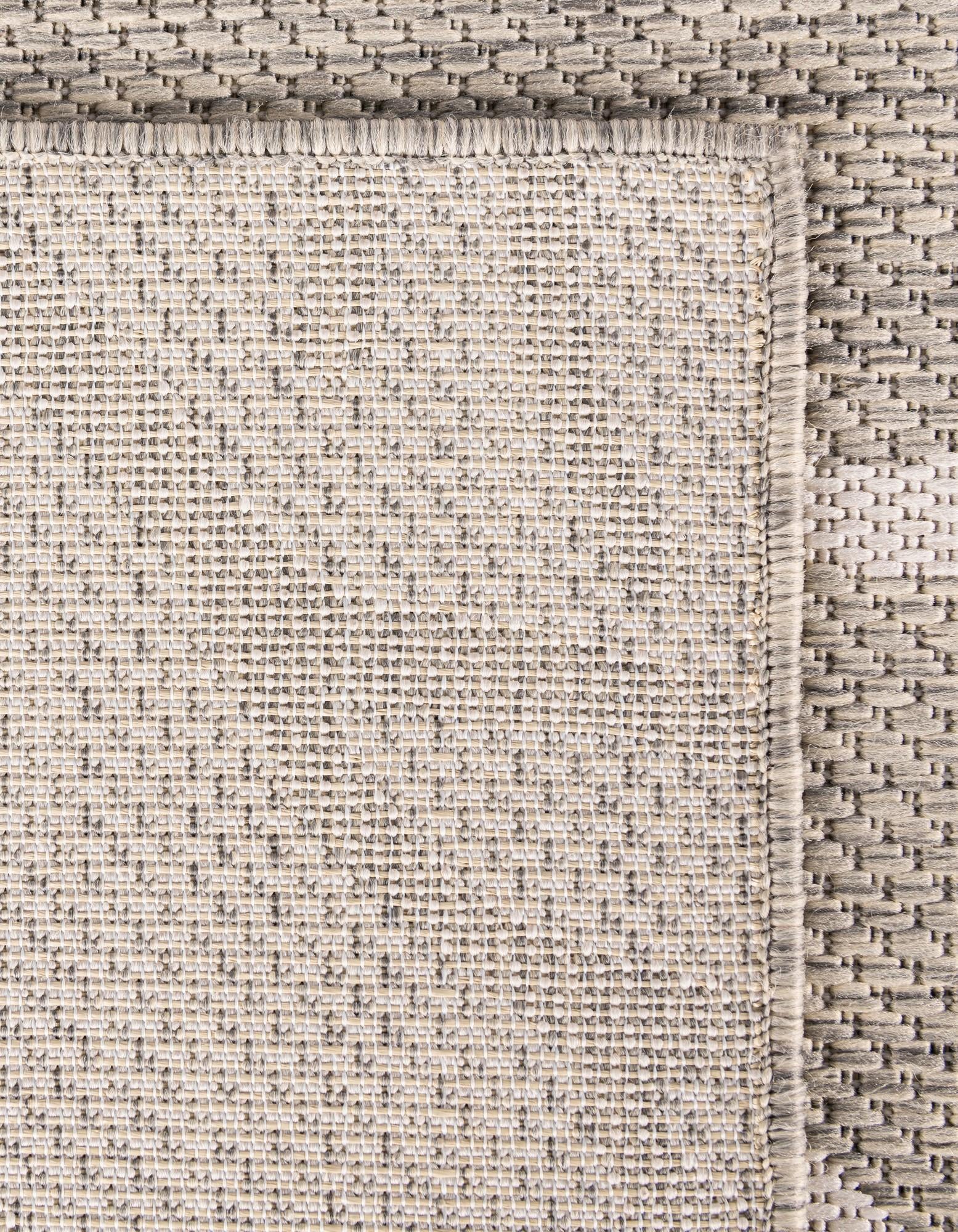 7' 10 x 7' 10 Easy-Clean Coastal Indoor / Outdoor Square Rug
