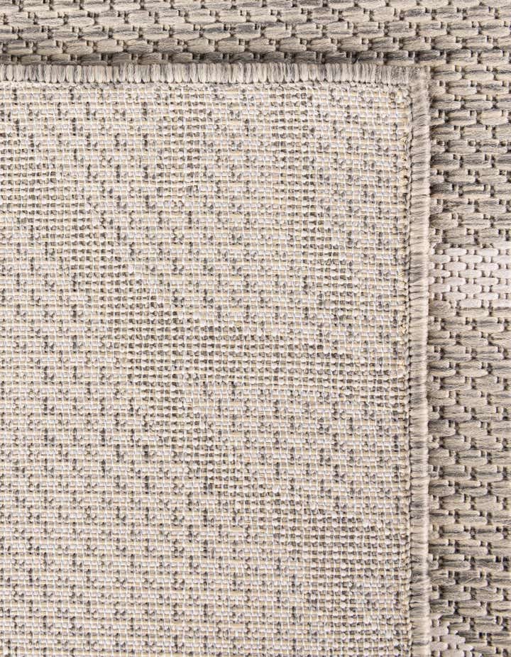 7' 10 x 7' 10 Easy-Clean Coastal Indoor / Outdoor Square Rug