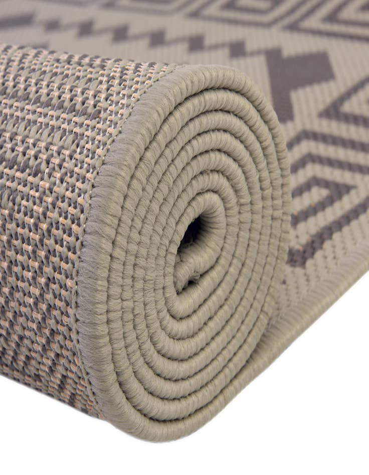 Detail image of 6' x 6' Washable Lattice Indoor / Outdoor Square Rug