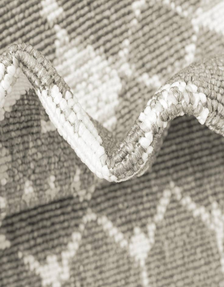 Detail image of 7' 10 x 7' 10 Washable Lattice Indoor / Outdoor Square Rug