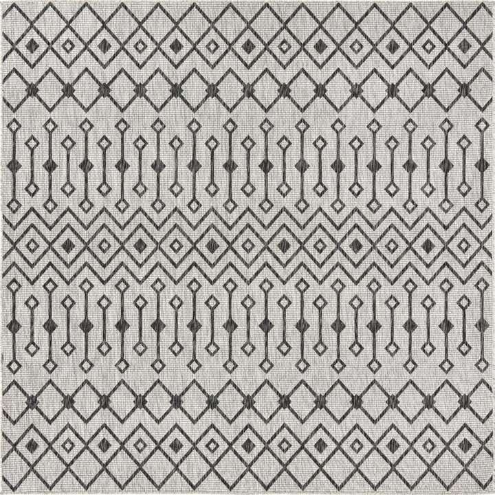 7' 10 x 7' 10 Easy-Clean Lattice Indoor / Outdoor Square Rug
