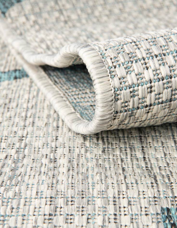 Detail image of 10' 8 x 10' 8 Washable Lattice Indoor / Outdoor Square Rug